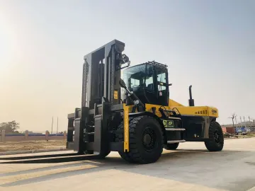 SOCMA HNF-320 Diesel Forklift, 32 Tonnes